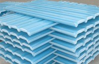 What kind of skylights should be selected for the FRP panels used in the greenhouse?